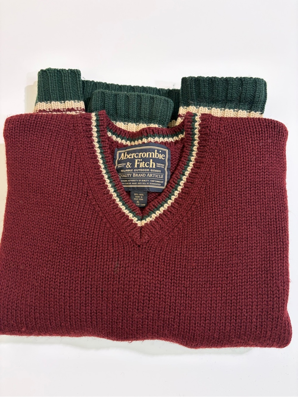 Vintage Abercrombie & Fitch Men's V-Neck Maroon Sweater with Green Cream Trim